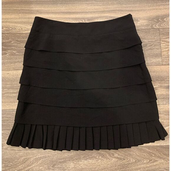 Sandro Sportswear pleated bottom ruffle skirt Size 14 hidden side zipper lined - Picture 1 of 6